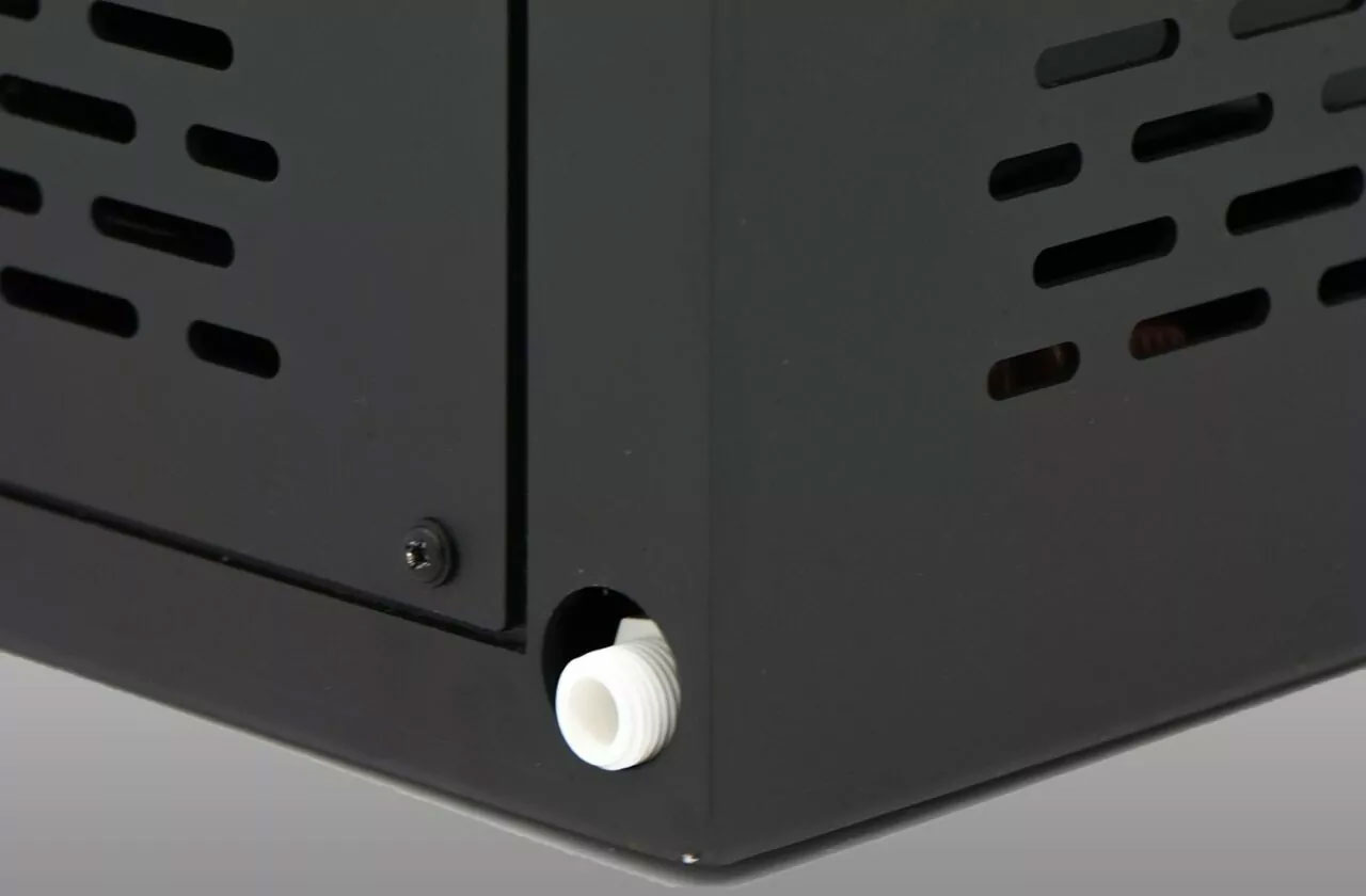 Easy access drain valve